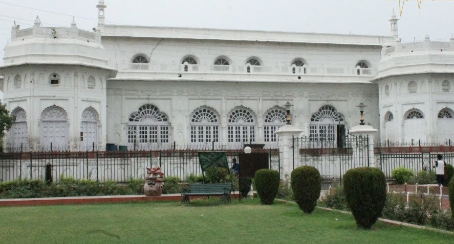 Safed Baradari, Lucknow, Uttar Pradesh - Vushii.com Safed Baradari, Lucknow, Uttar Pradesh - Vushii.com